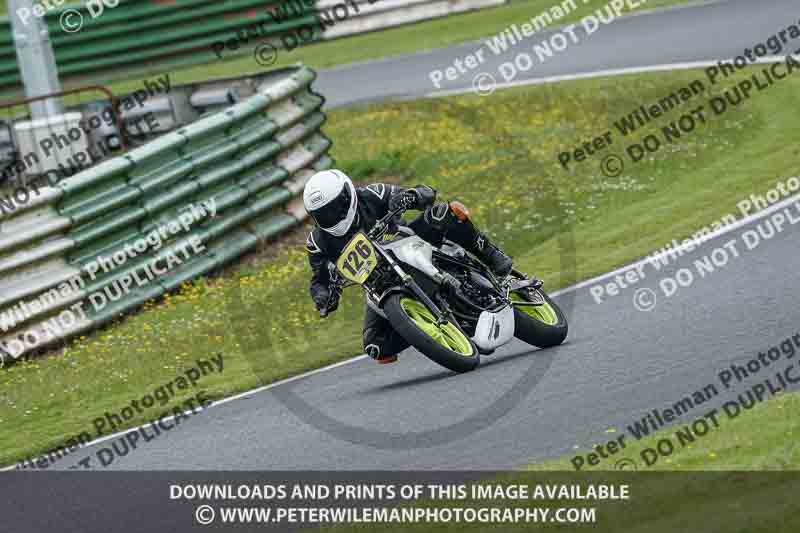 enduro digital images;event digital images;eventdigitalimages;mallory park;mallory park photographs;mallory park trackday;mallory park trackday photographs;no limits trackdays;peter wileman photography;racing digital images;trackday digital images;trackday photos